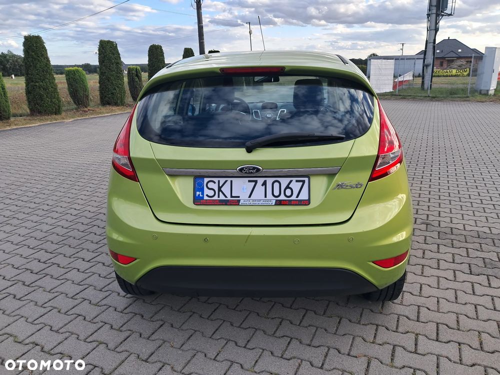 Ford Fiesta 1.25 Celebration - 11