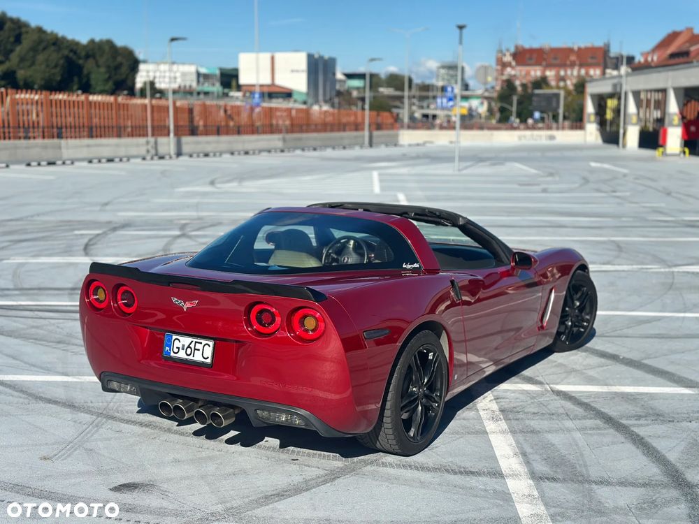 Chevrolet Corvette - 2