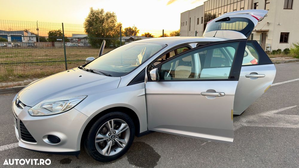 Ford Focus - 13