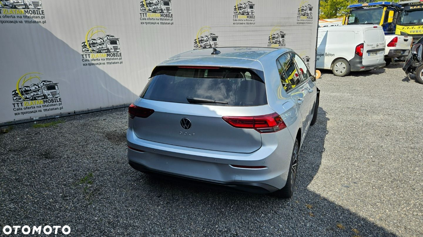 Volkswagen Golf - 4