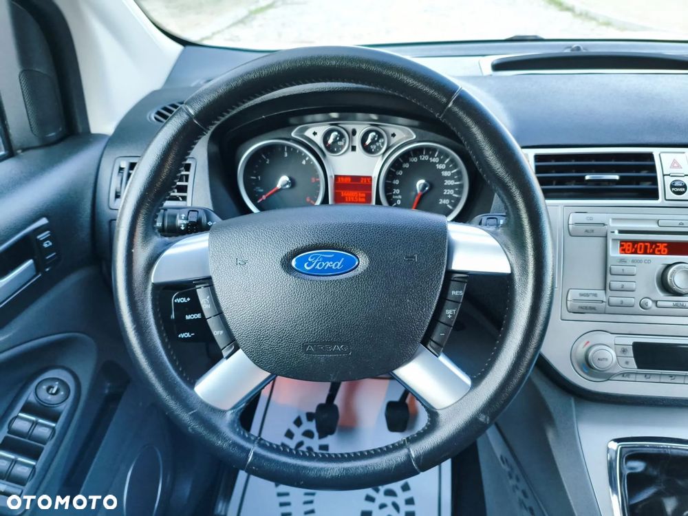 Ford Kuga 2.0 TDCi 4x4 Titanium - 33