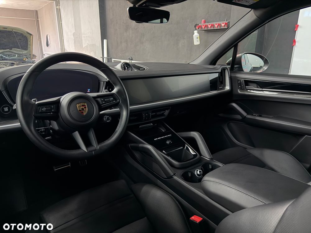 Porsche Cayenne S E-Hybrid PHEV - 9