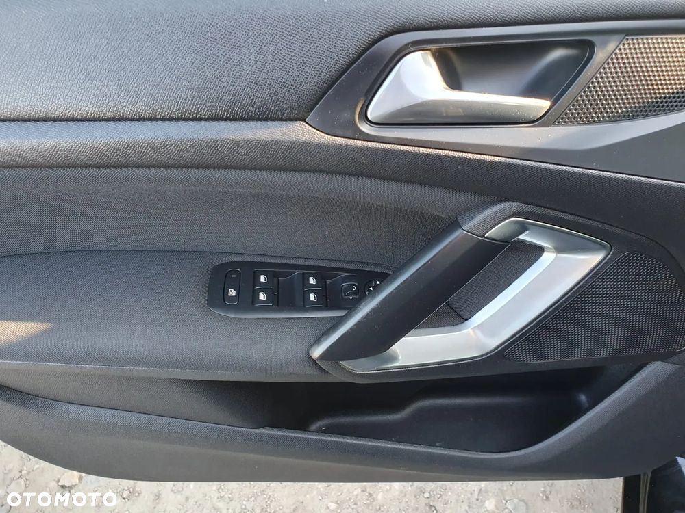 Peugeot 308 1.6 BlueHDi Active S&S - 18