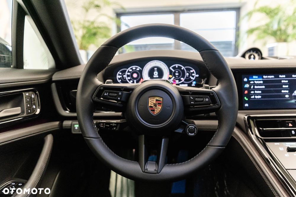 Porsche Panamera 4 E-Hybrid PHEV - 16