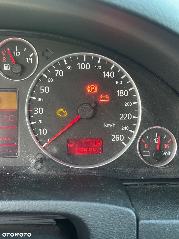 Audi A6 Avant - 14