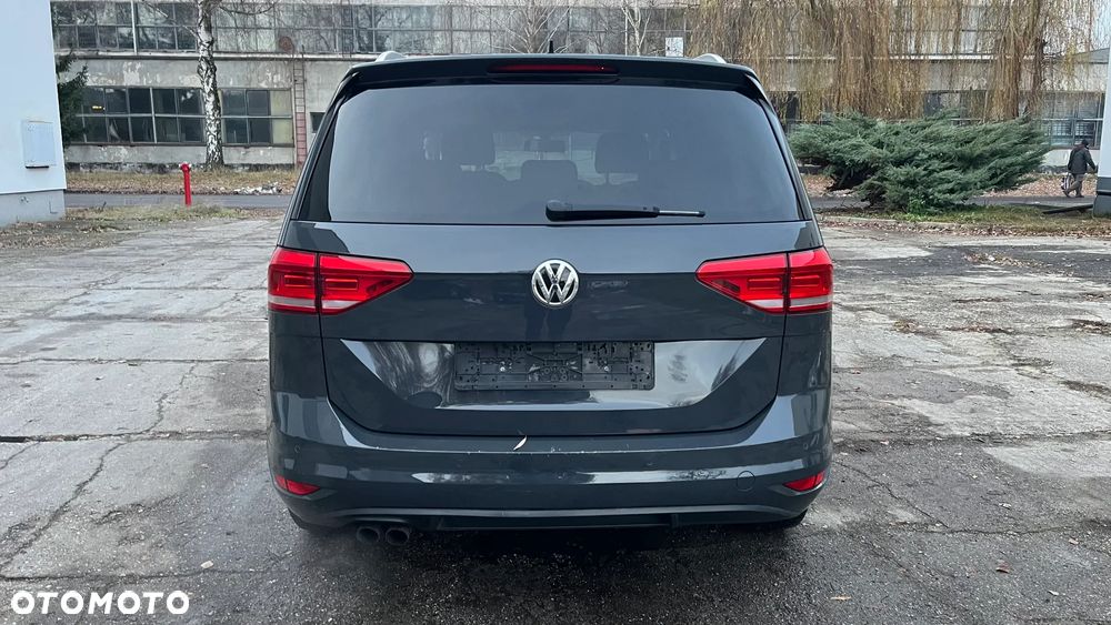 Volkswagen Touran 2.0 TDI SCR (BlueMotion Technology) DSG Highline - 4