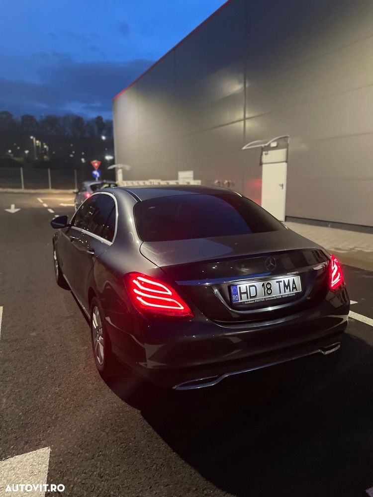 Mercedes-Benz C - 13