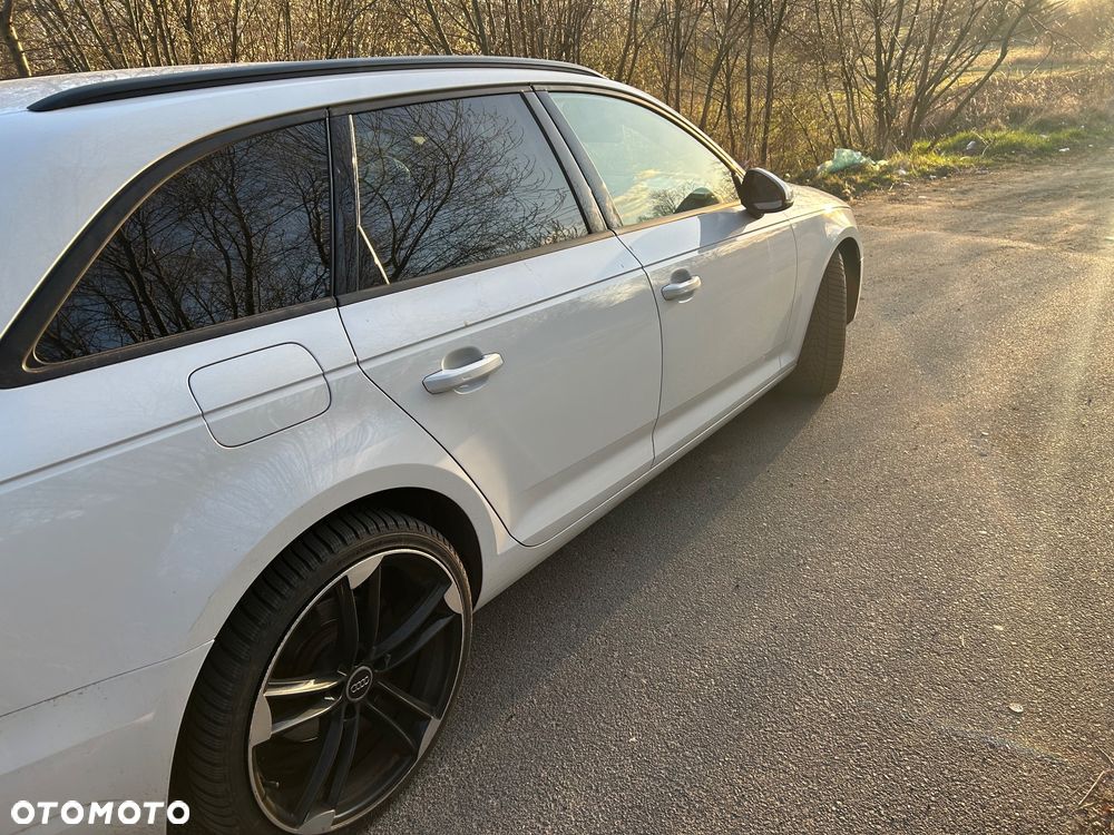 Audi A4 Avant 2.0 TDI S tronic - 38