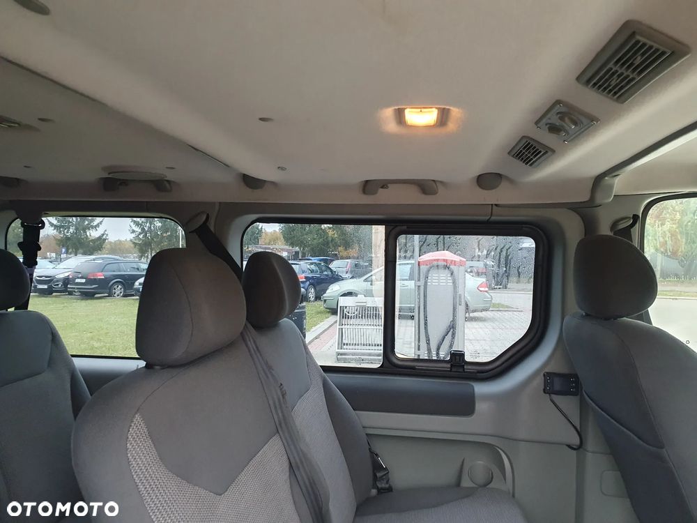 Opel Vivaro - 12