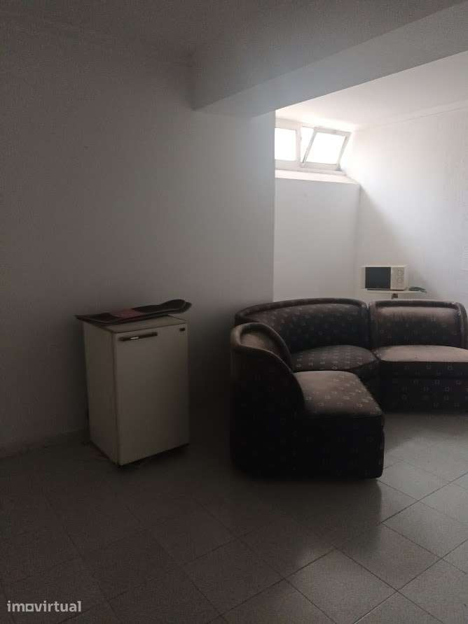 Vende-se Loja Algés Miraflores 60 m2 R/Chão - Grande imagem: 3/7