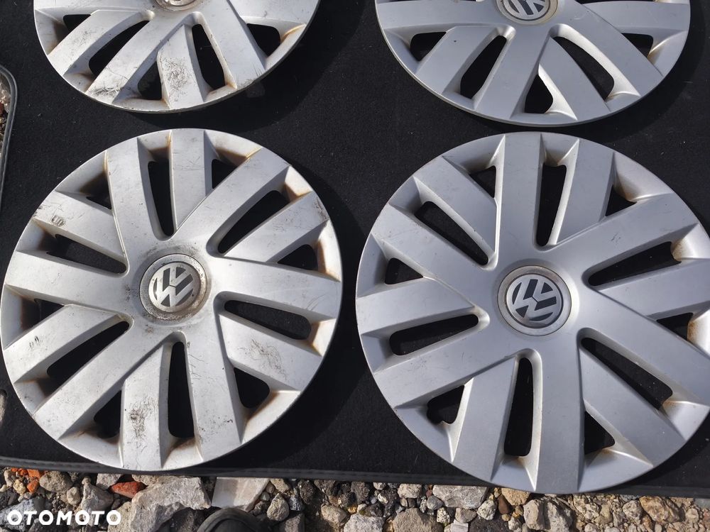 KOŁPAKI KOMPLET 15 CALI ORYGINALNE 6R0601147C VOLKSWAGEN POLO - 2