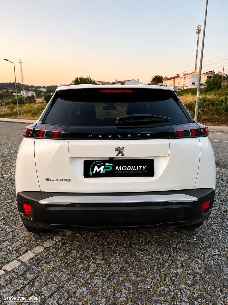 Peugeot e-2008 - 3
