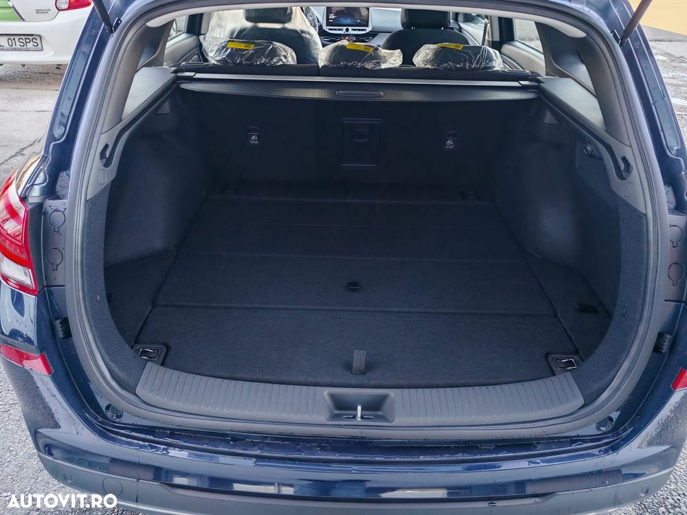 Hyundai i30 1.5 T-GDI 160CP MHEV 5DR 7DCT Highway - 13