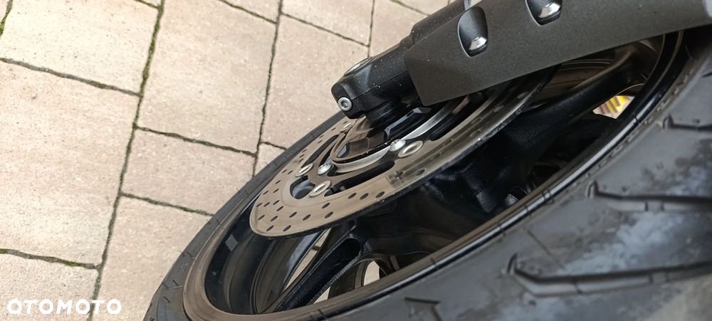 Yamaha FZ8 - 17