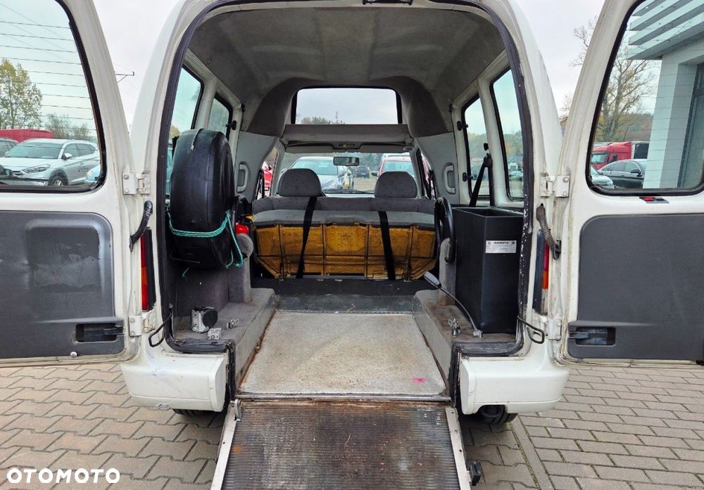 Volkswagen Caddy - 12