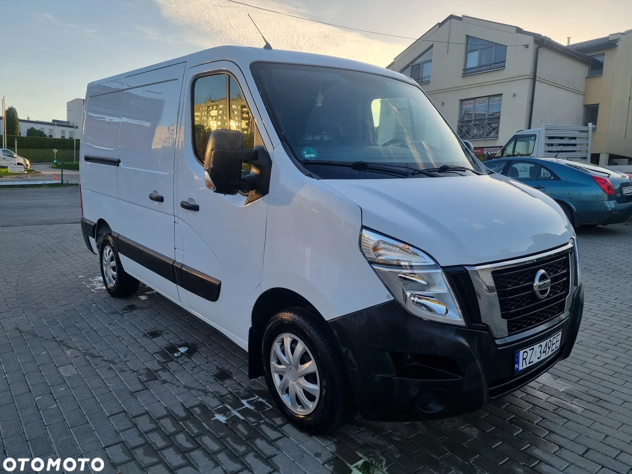 Nissan Nv 400 - 17