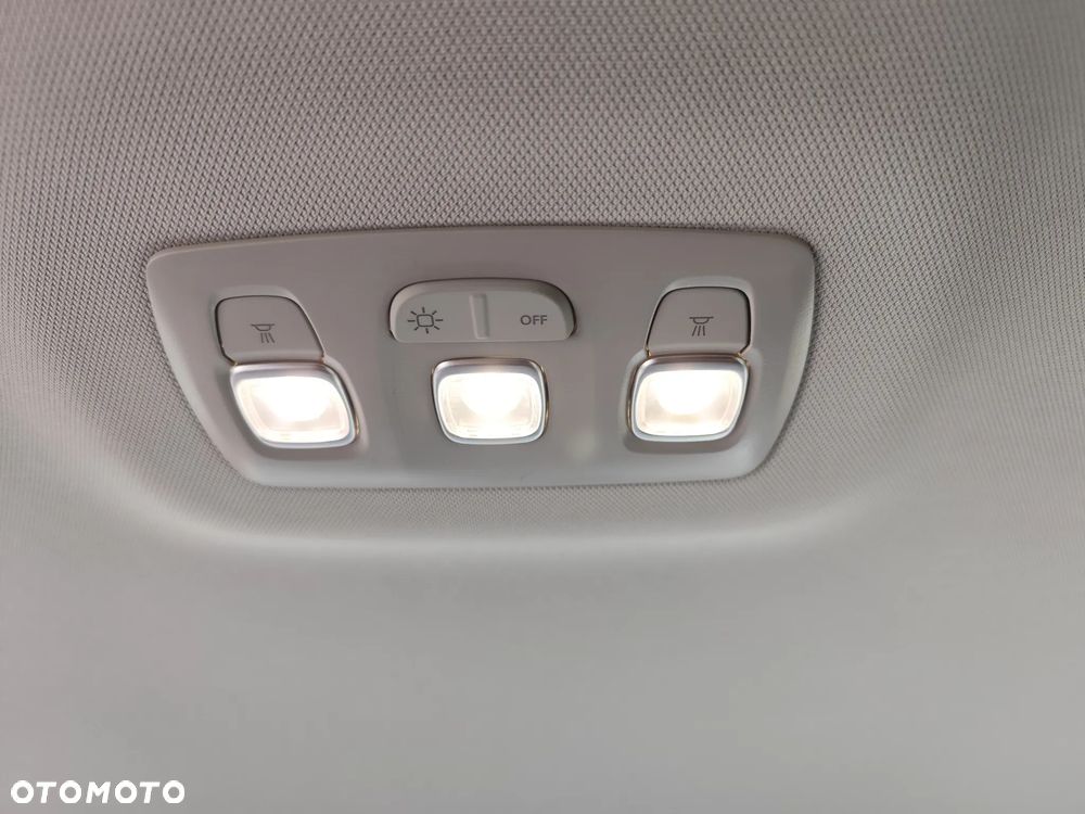 Renault Captur 1.3 TCe mHEV Techno EDC - 32