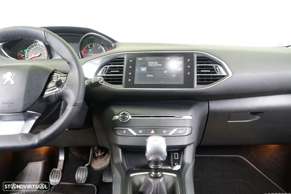 Peugeot 308 SW 1.6 BlueHDi Allure - 28