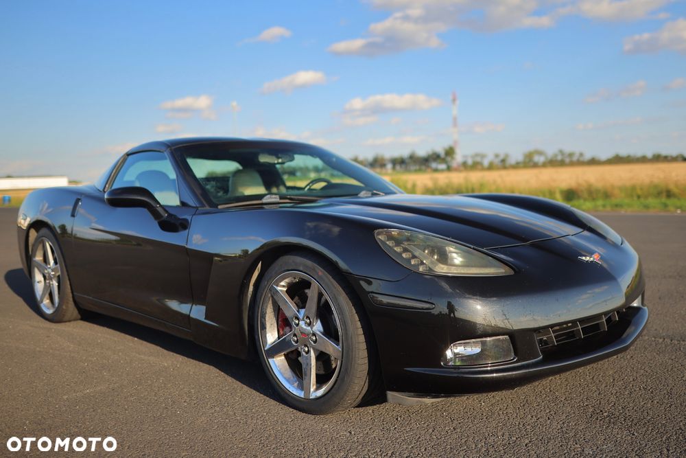 Chevrolet Corvette - 26