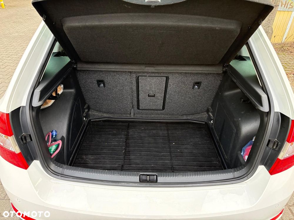 Skoda RAPID 1.4 TDI DPF Edition DSG - 11