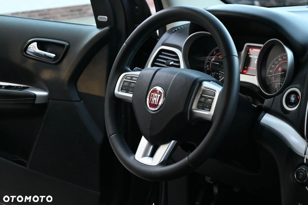 Fiat Freemont 3.6 V6 Black Code - 26