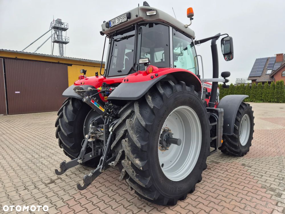 Massey Ferguson 7S.210 - 7
