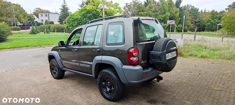 Jeep Cherokee 2.4 Sport - 13