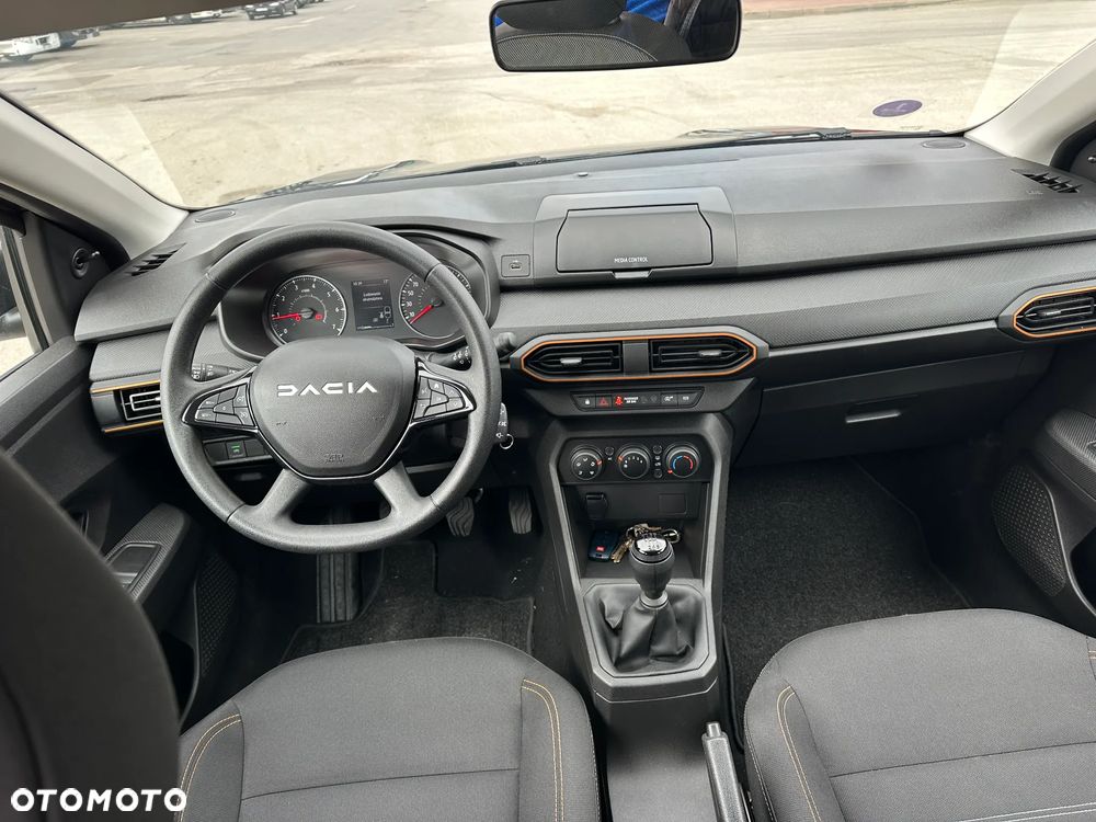 Dacia Sandero Stepway TCe 90 Expression + - 12