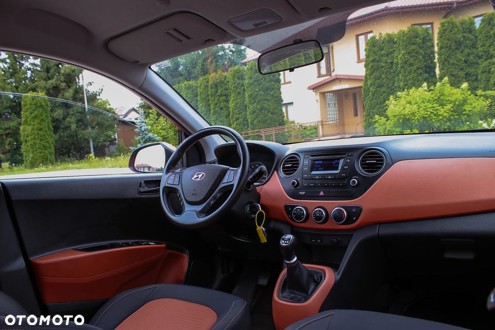 Hyundai i10 1.2 YES Gold - 37