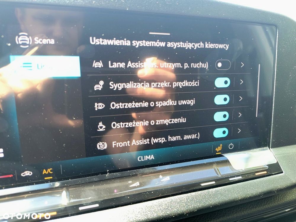 Volkswagen Caddy Cargo Maxi silnik: 2,0 l TDI EU6 SCR 102 KM / skrzynia biegów: manualna 6-biegowa rozstaw osi: 2970 mm - 21