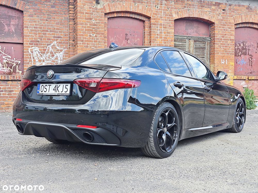 Alfa Romeo Giulia 2.0 Turbo Veloce - 5