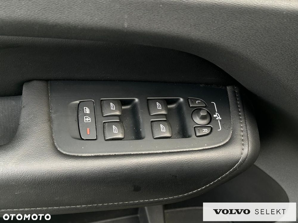 Volvo XC 60 - 31