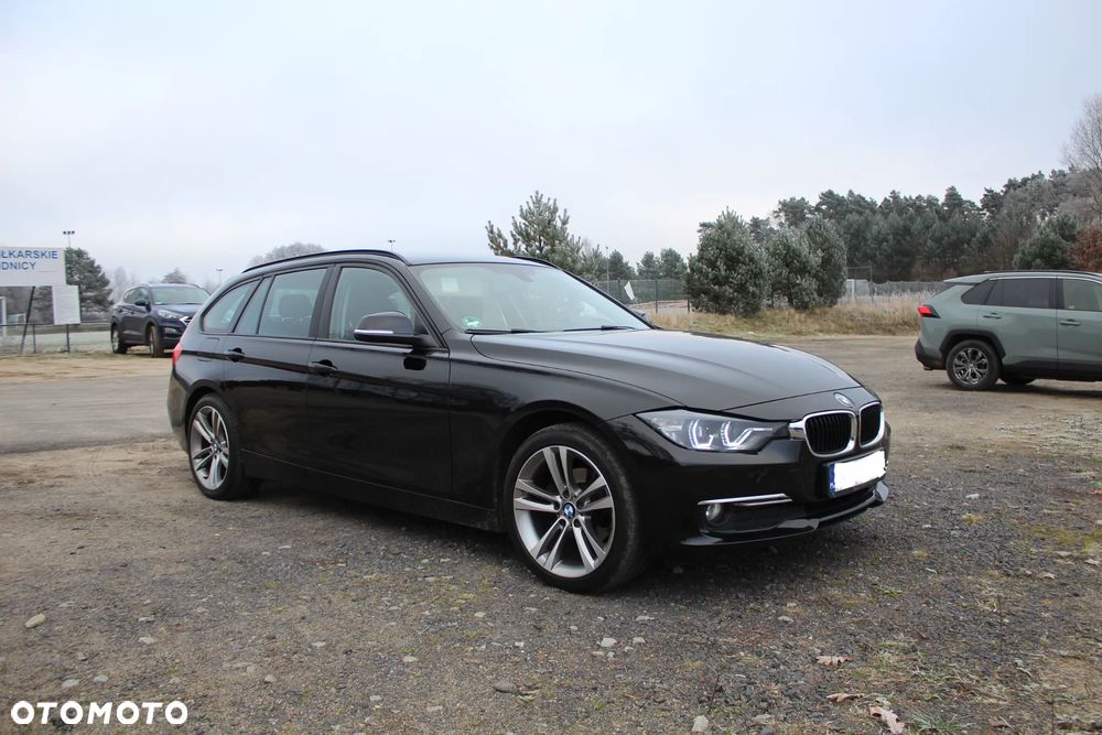 BMW Seria 3 320i - 5