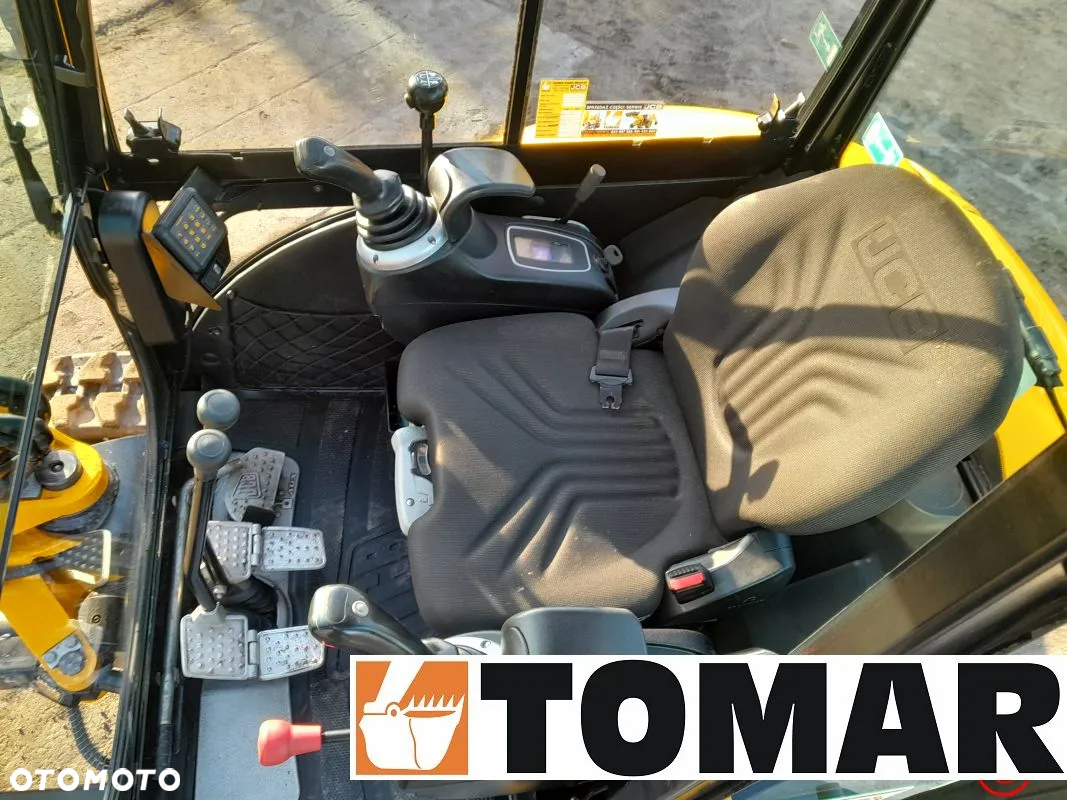 JCB 8026 - 21