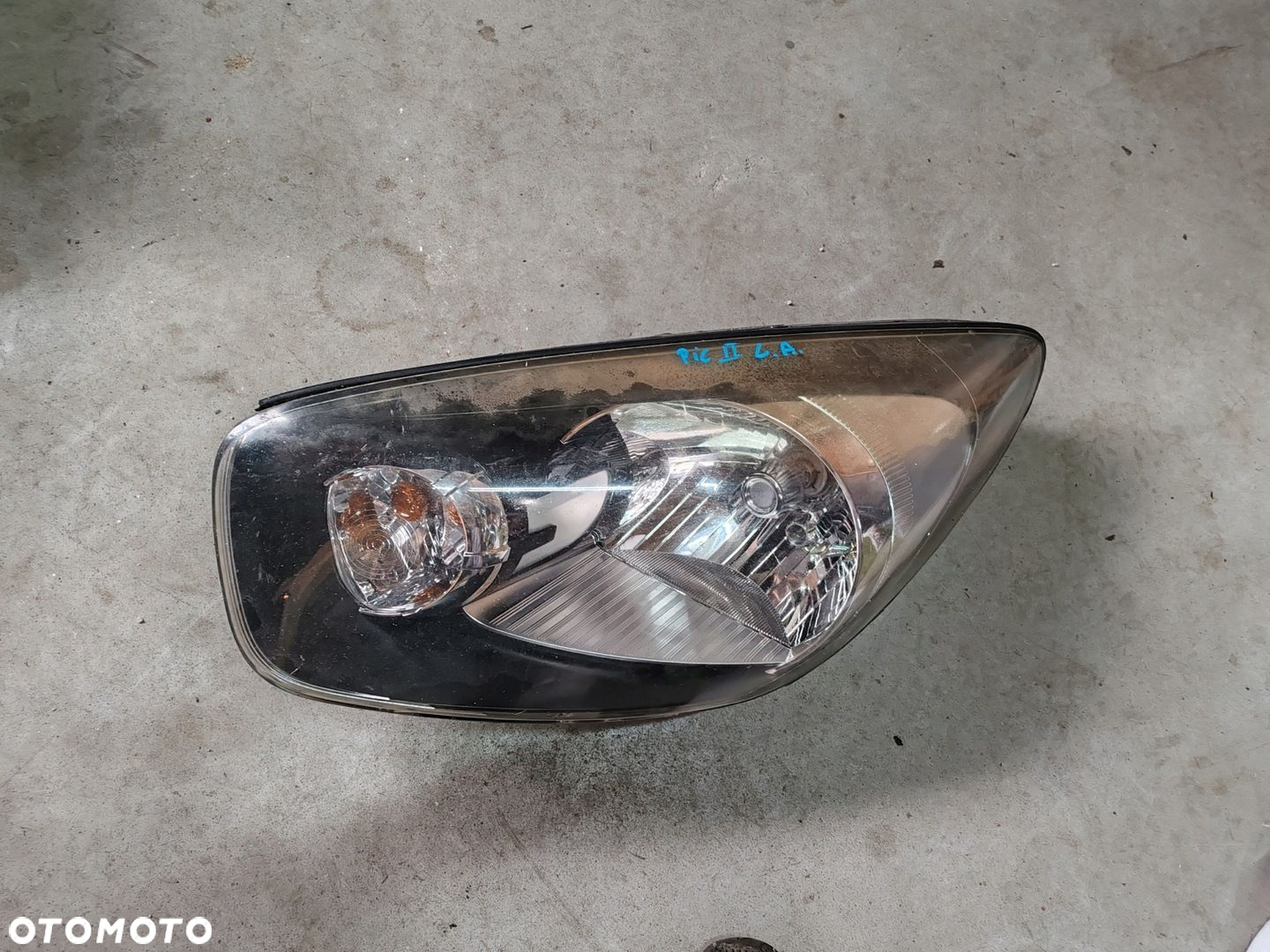 Lampa lewa przód przednia Kia Picanto II 11-16 - 2