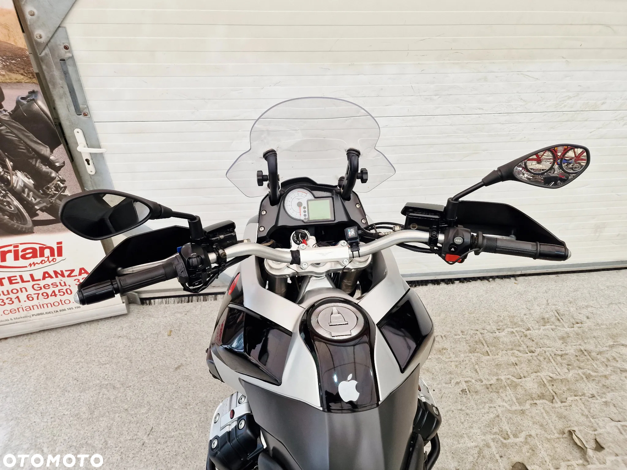 Moto Guzzi Stelvio - 30