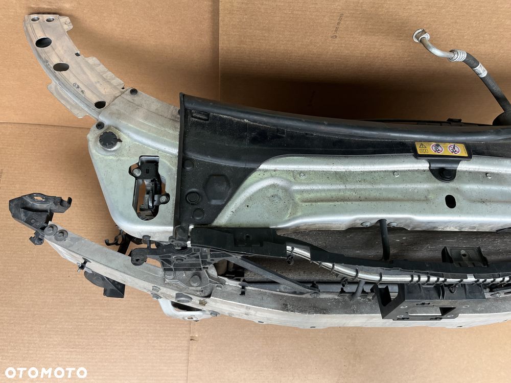 PAS PRZEDNI MERCEDES C KLASA W205 C205 2.2CDI C220 CHLODNICE PRZOD AUTOMAT - 5