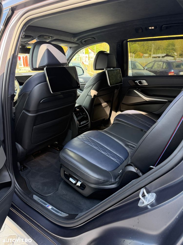 BMW X7 - 12