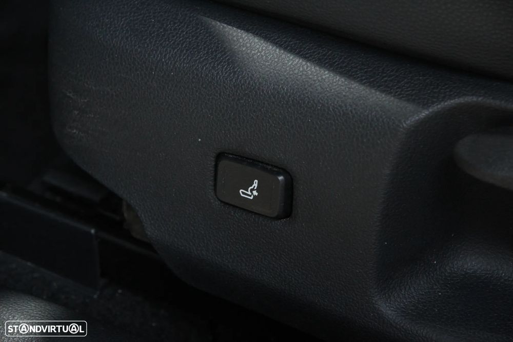 Toyota Corolla 2.0 Hybrid Square Collection - 14