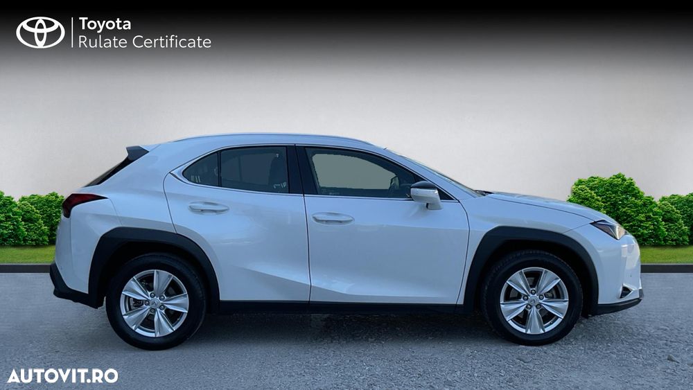 Lexus UX 250h Business Edition - 7
