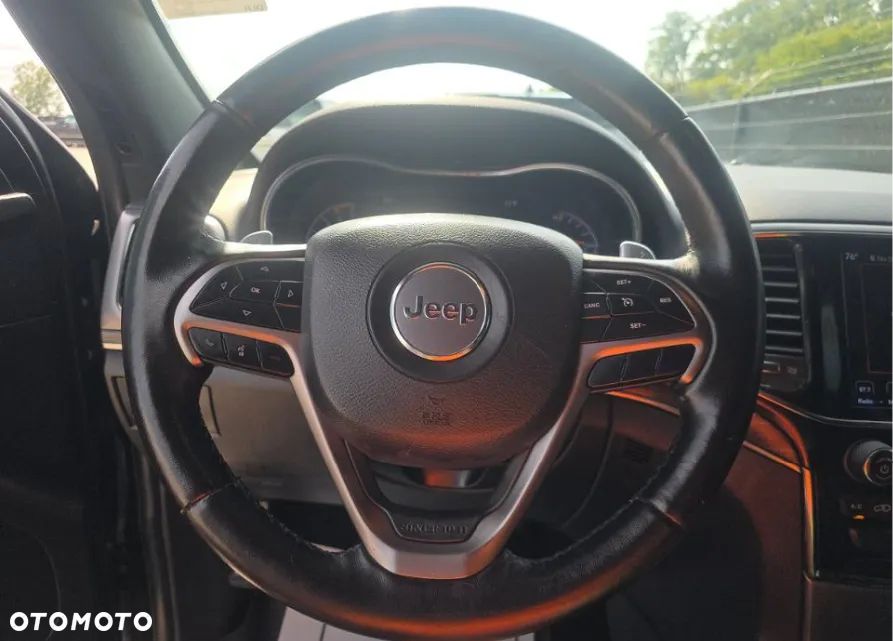 Jeep Grand Cherokee - 8
