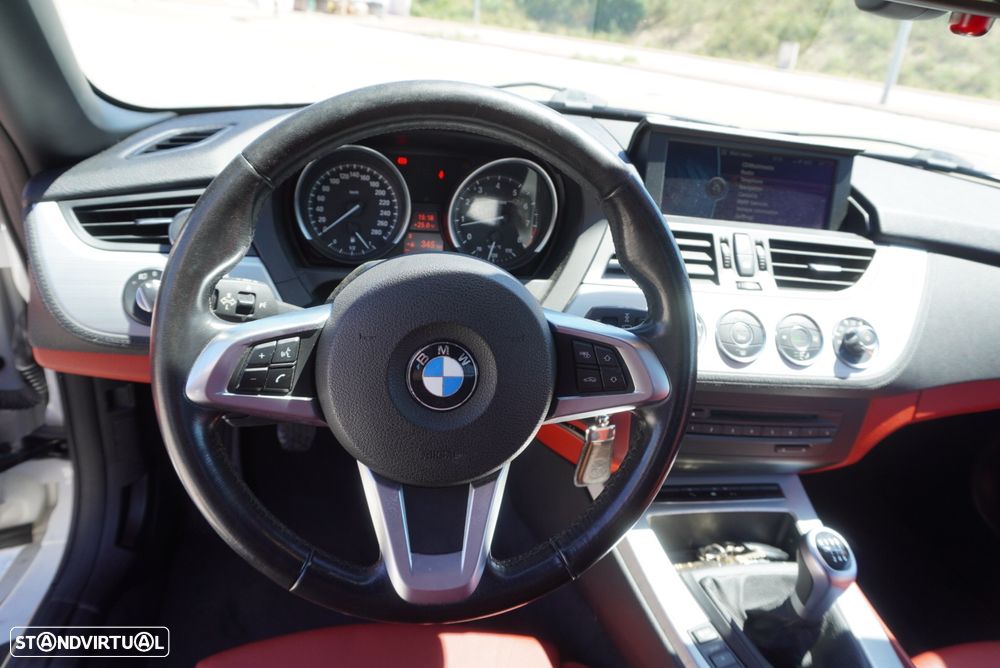 BMW Z4 23 i - 6