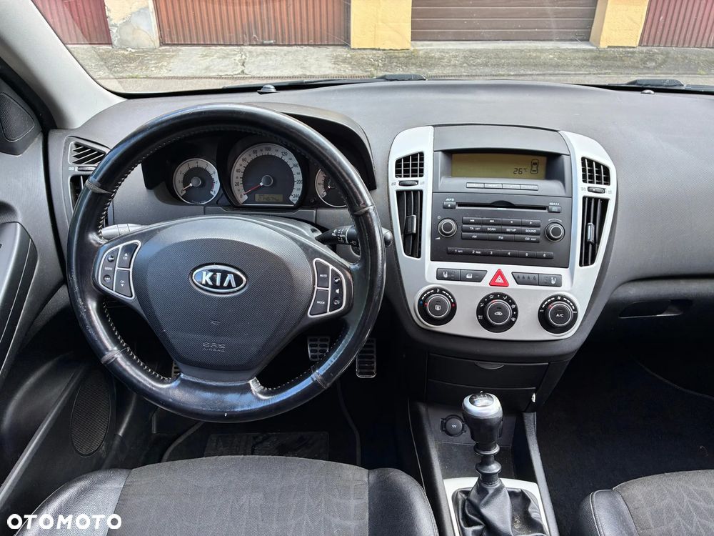 Kia Ceed 1.6 Comfort + - 9