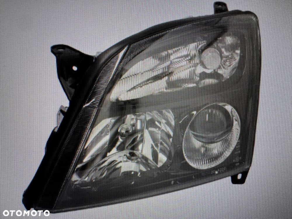 Opel Vectra C 2002- reflektor przód - 3