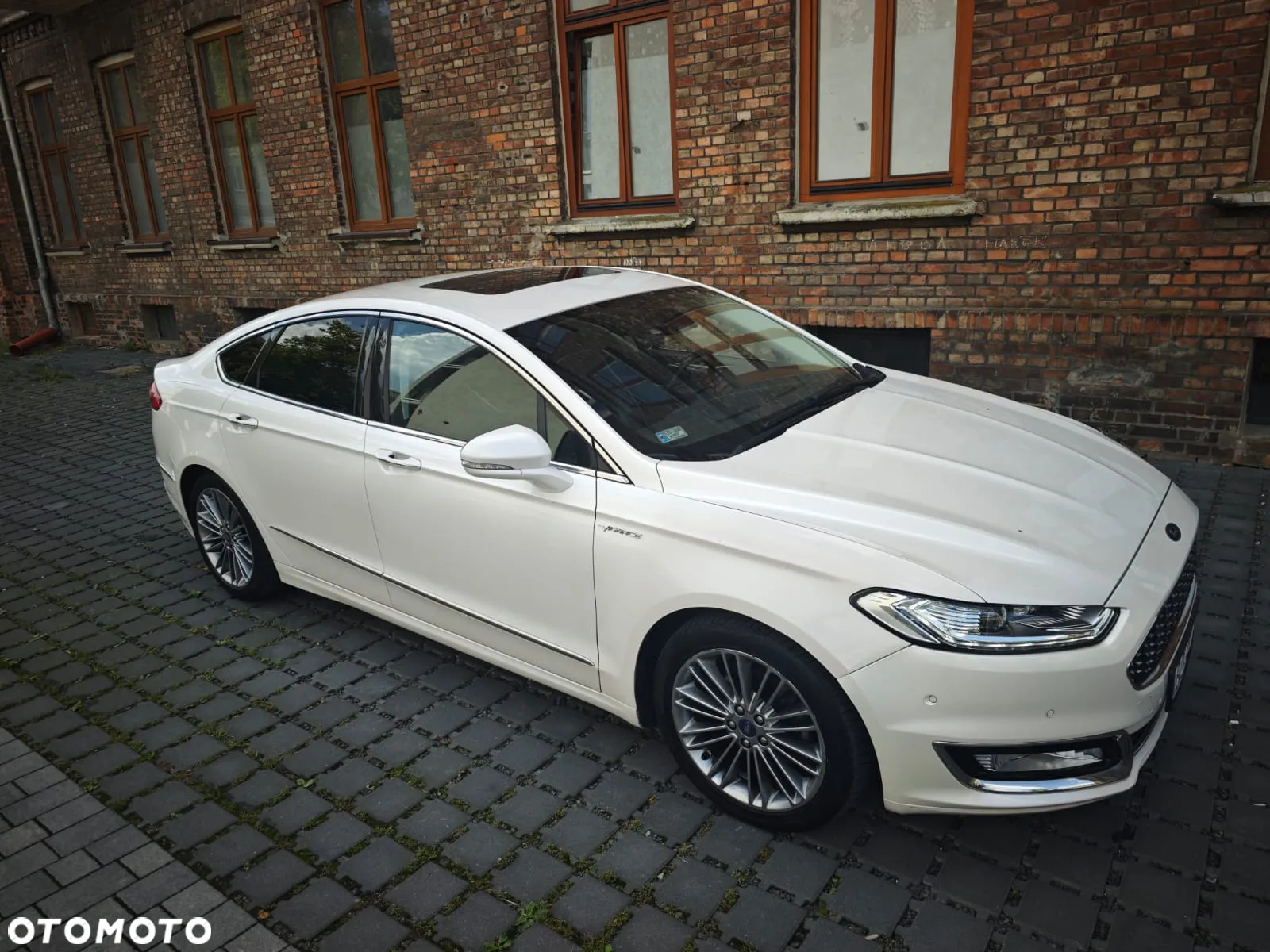 Ford Mondeo 2.0 Ti-VCT Hybrid VIGNALE - 17