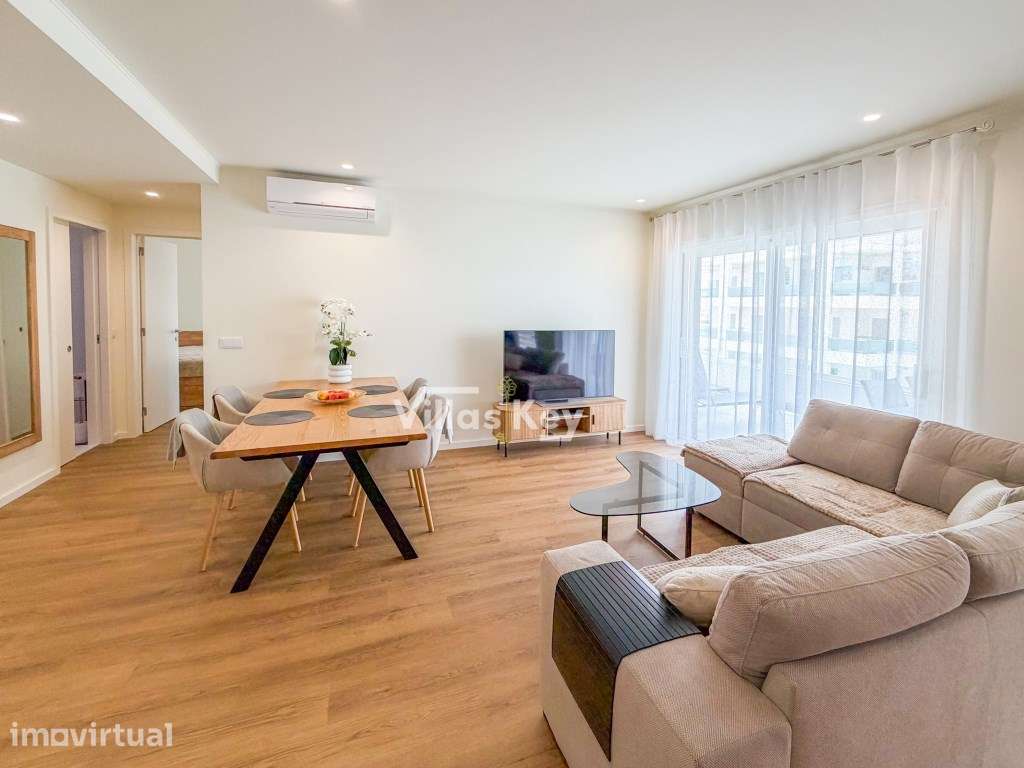 Apartamento nuevo de 2 dormitorios con piscina cerca de la playa en... - Grande imagem: 2/18