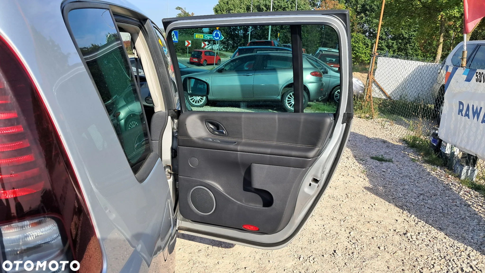 Renault Espace 2.0 Navitech - 12