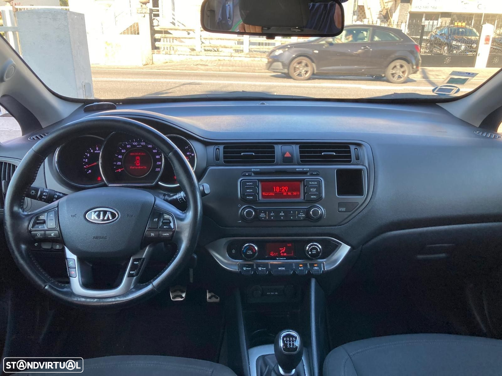 Kia Rio 1.4 CRDi TX Sport - 26
