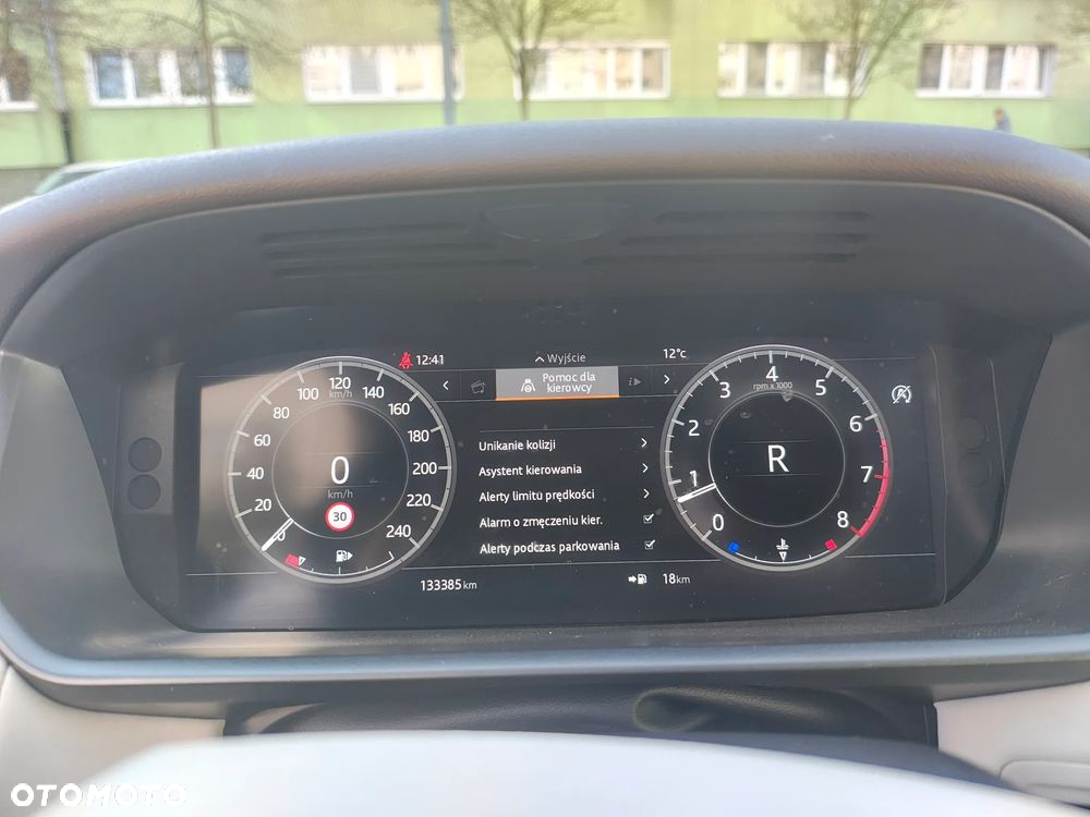 Land Rover Discovery V 2.0 Si4 HSE Luxury - 3