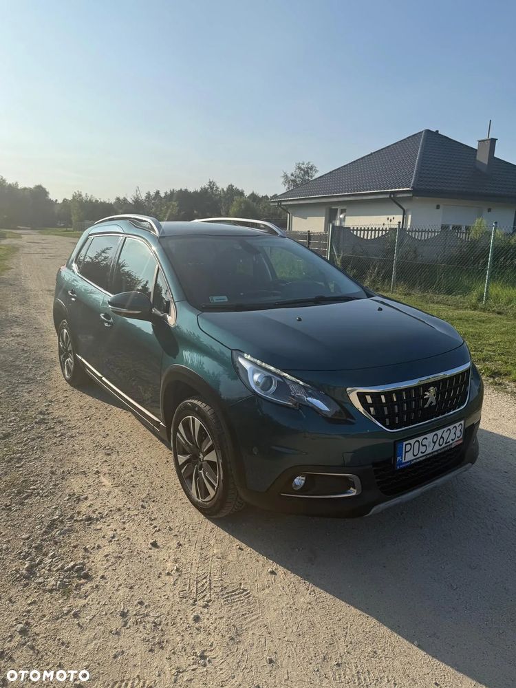 Peugeot 2008 1.2 Pure Tech Allure S&S EAT6 - 4